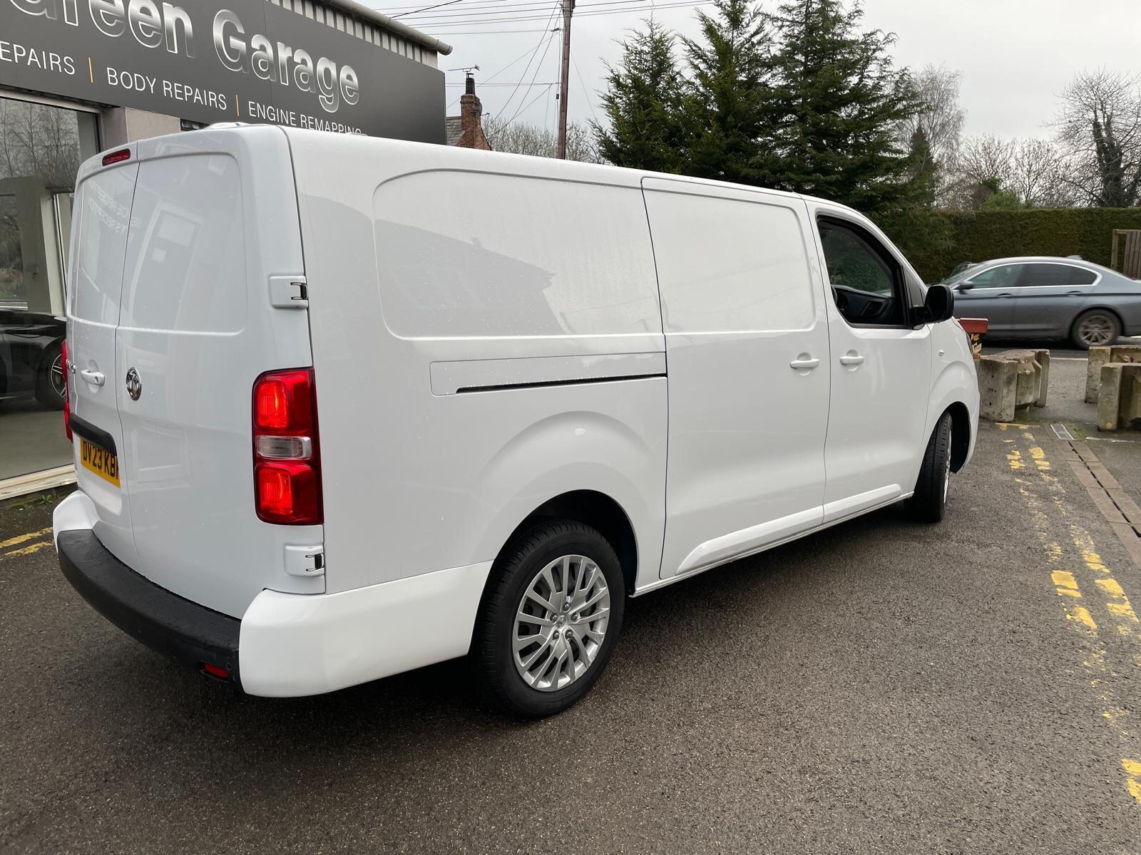 Vauxhall Vivaro - image 7